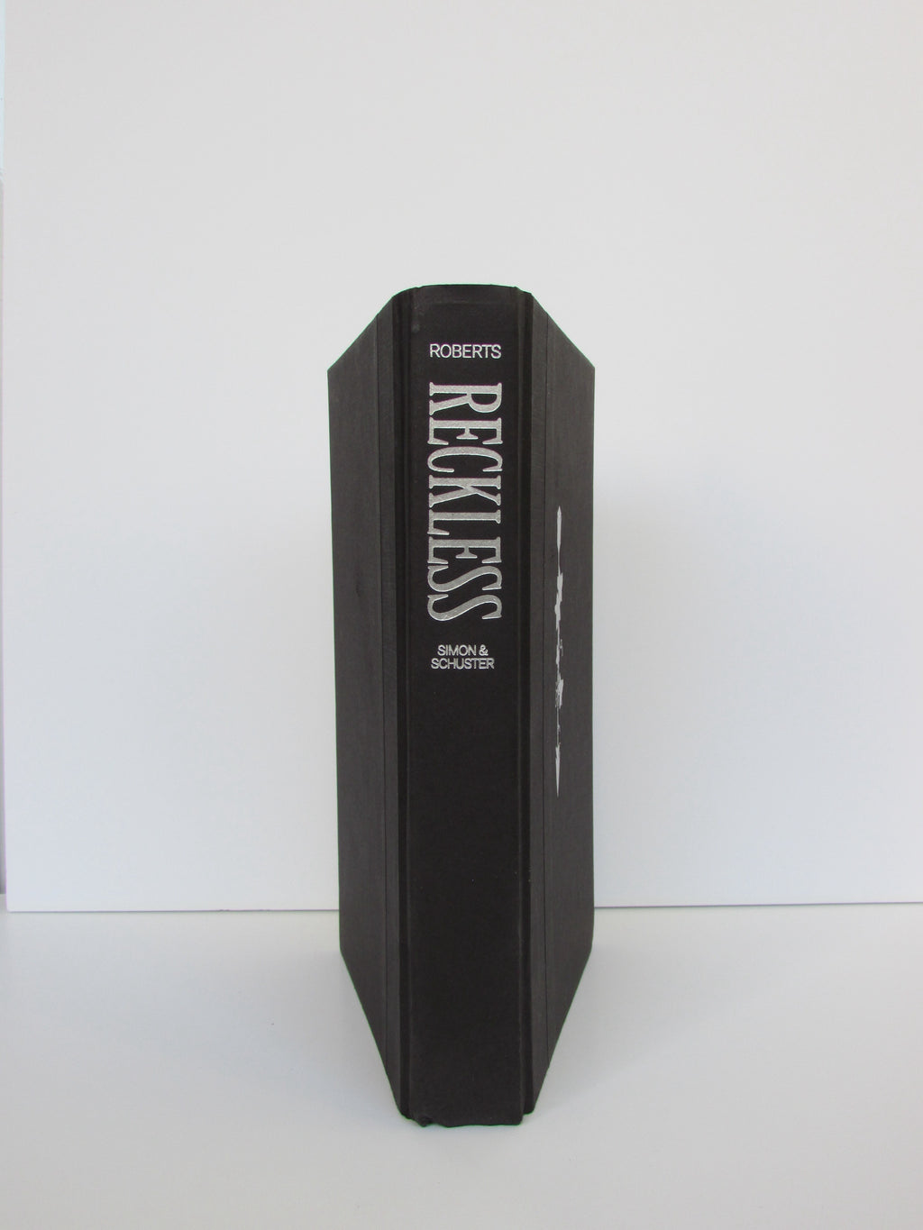 Reckless (The Powerless Trilogy #2) by Lauren Roberts (2024, Hardcover)