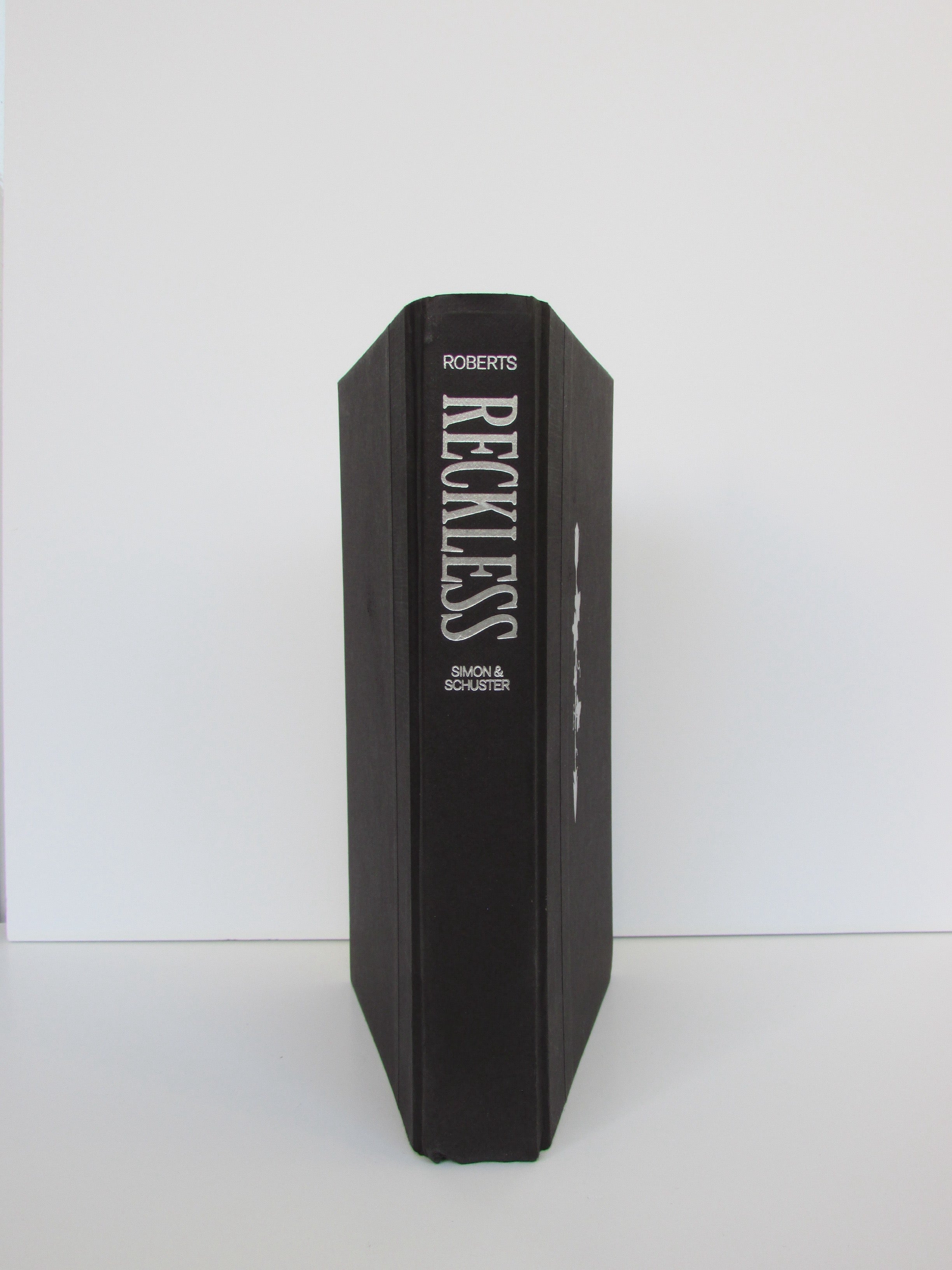 Reckless (The Powerless Trilogy #2) by Lauren Roberts (2024, Hardcover)