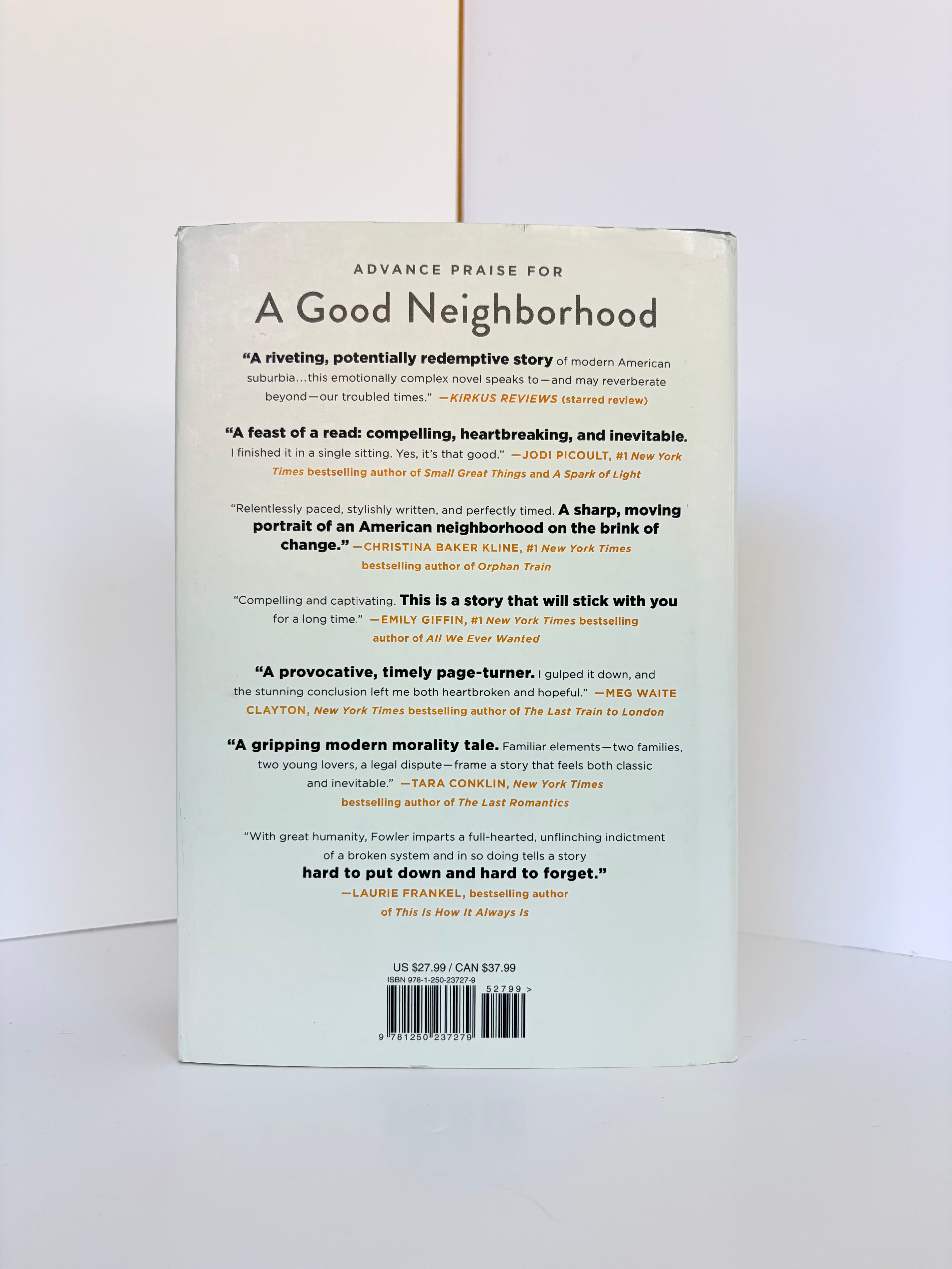A Good Neighborhood by Therese Anne Fowler (2020, Hardcover)