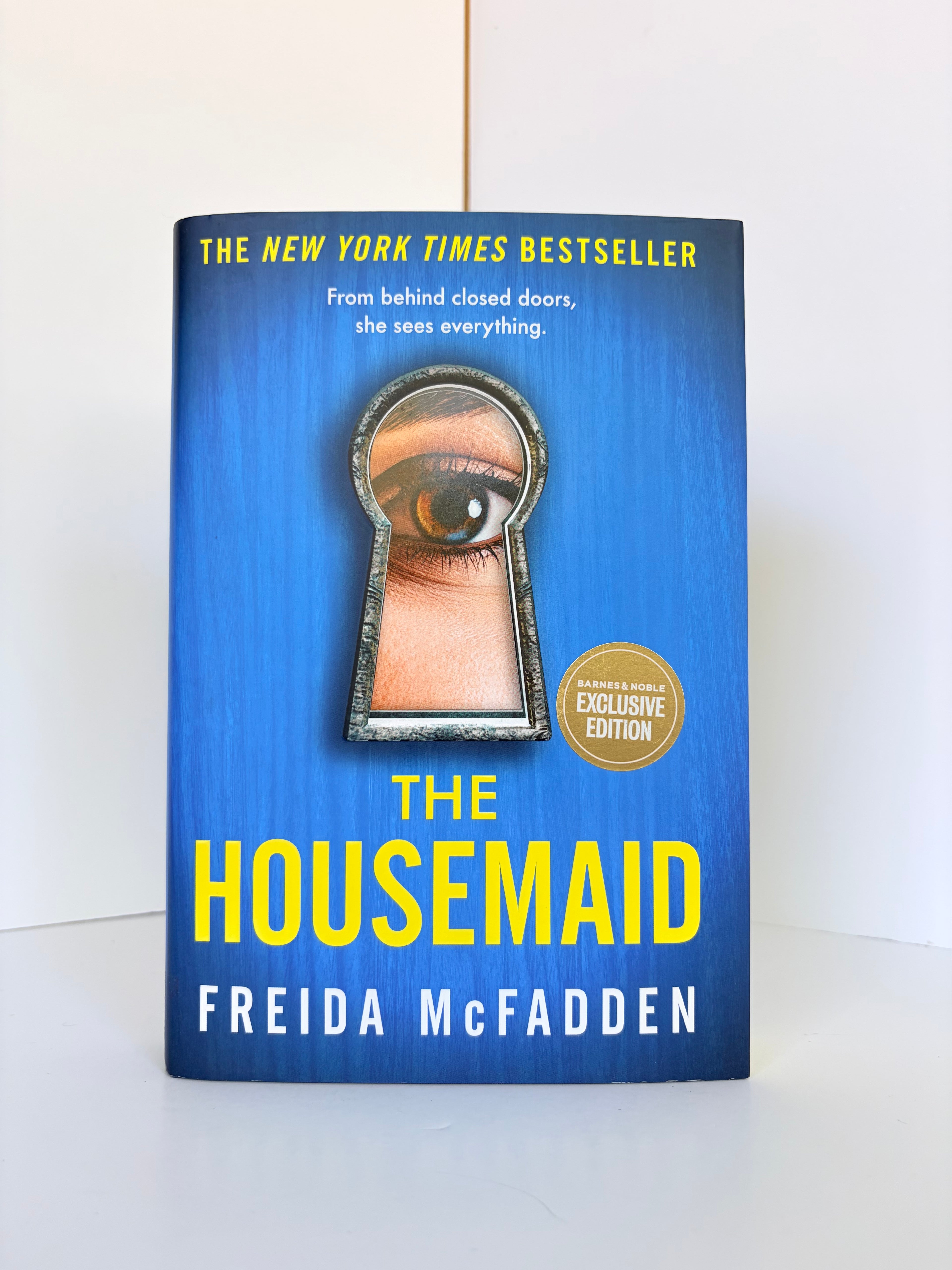 The Housemaid (The Housemaid #1) by Freida McFadden (2022, Barnes and Noble (B&N) Exclusive Edition)
