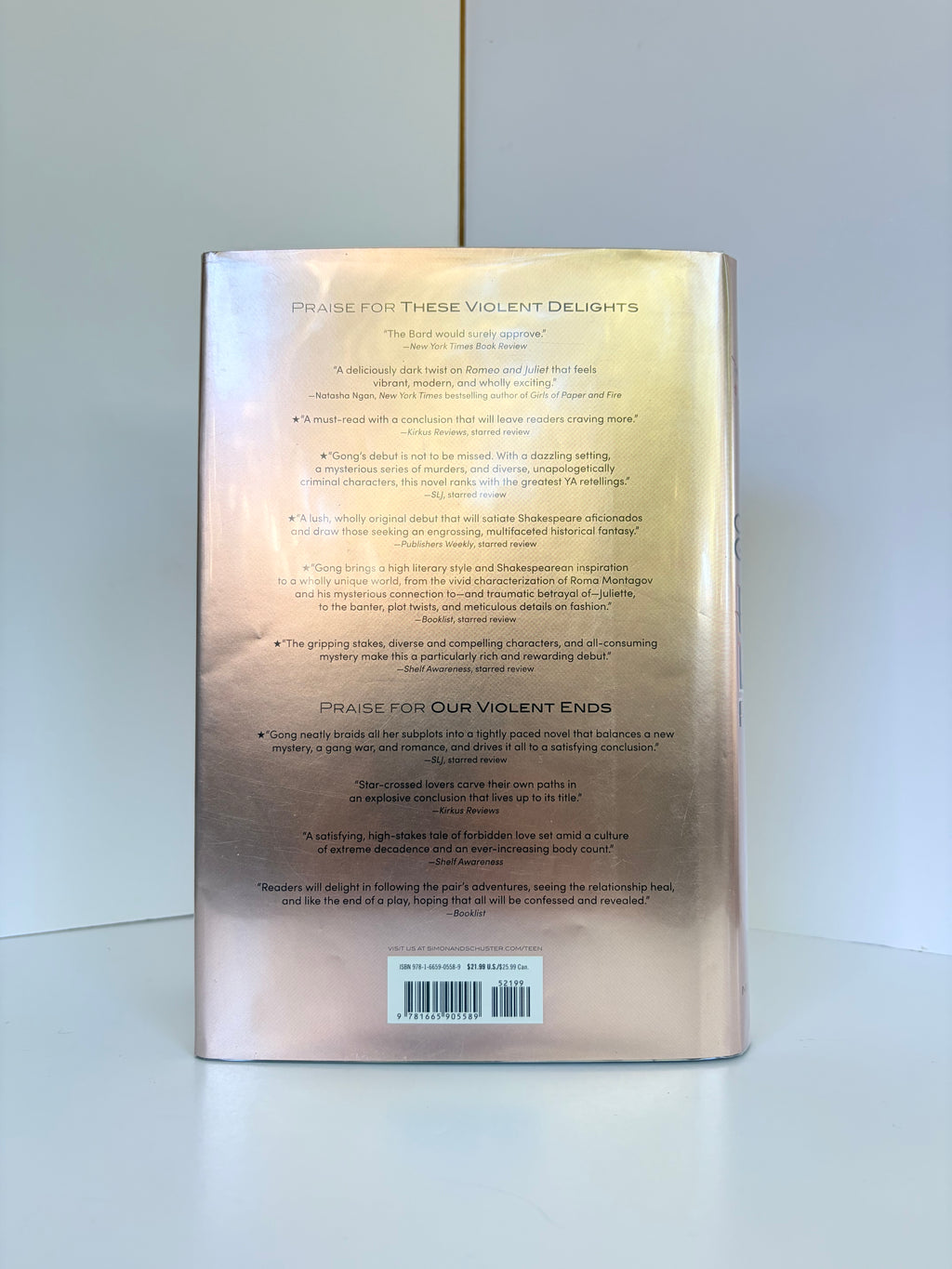 Foul Lady Fortune	(Foul Lady Fortune #1) by Chloe Gong (2022, First edition)