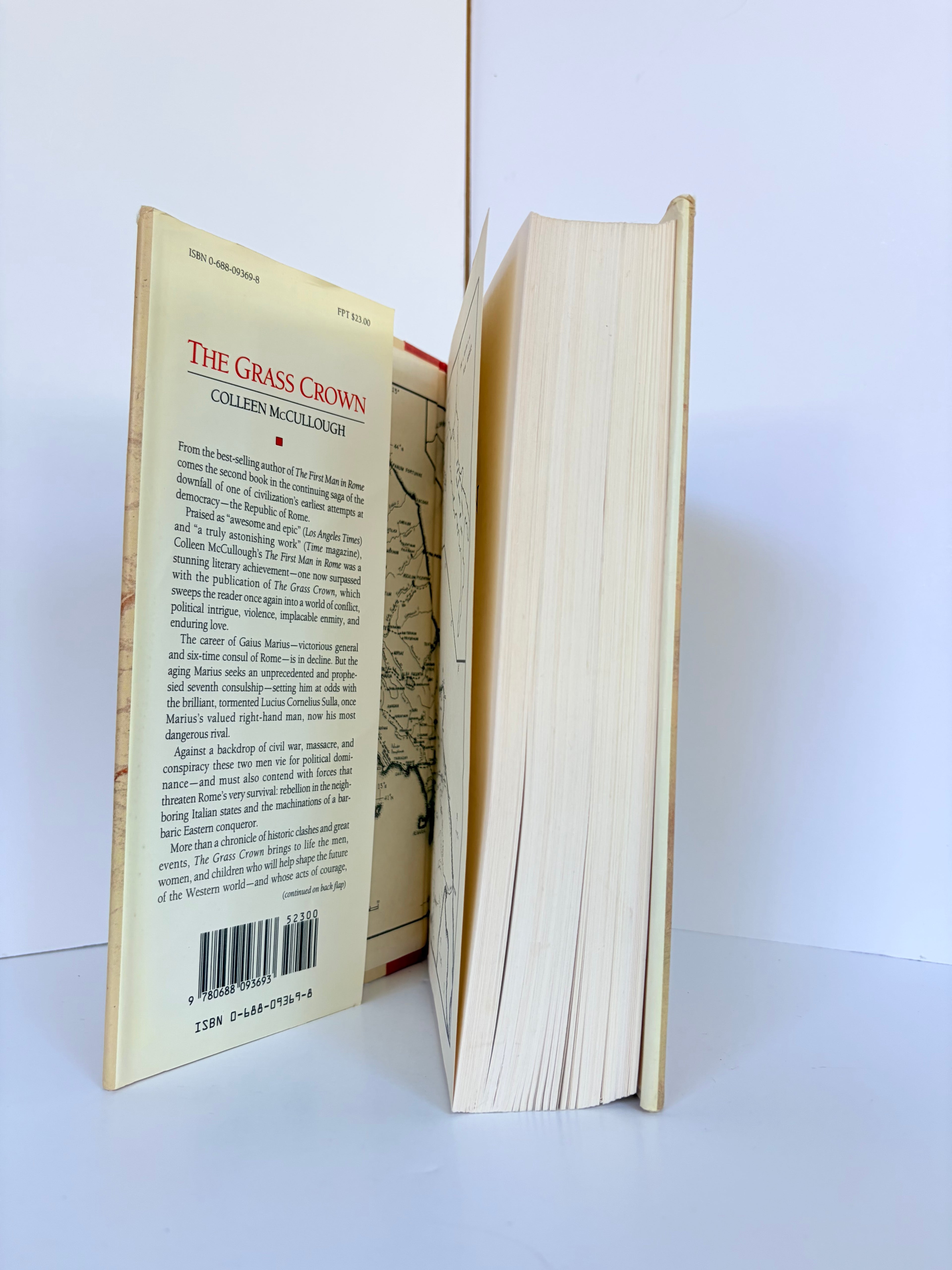 The Grass Crown (Masters of Rome #2) by Colleen McCullough (1991, First edition)