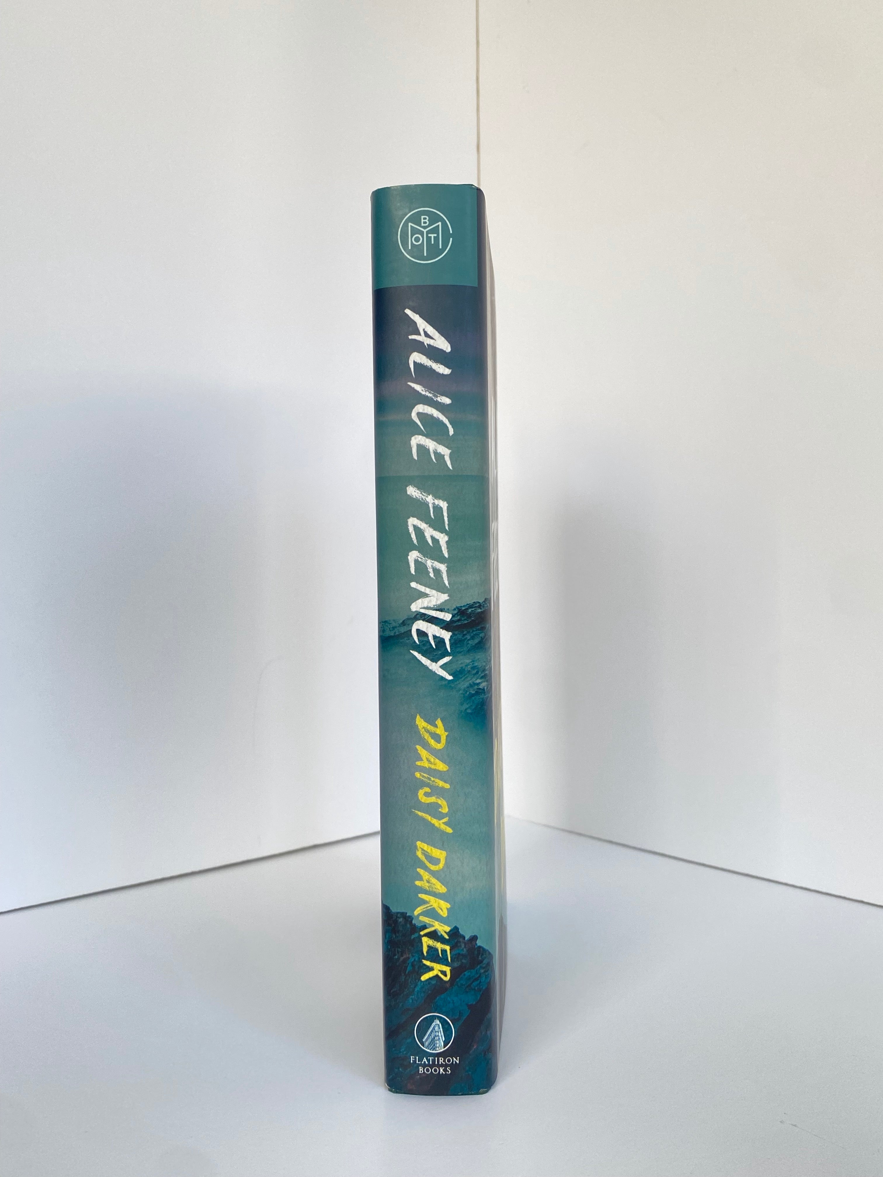 Daisy Darker by Alice Feeney (2022, Book of the Month)