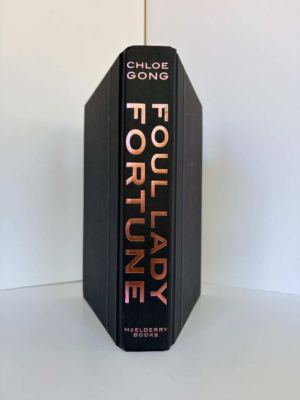 Foul Lady Fortune	(Foul Lady Fortune #1) by Chloe Gong (2022, First edition)