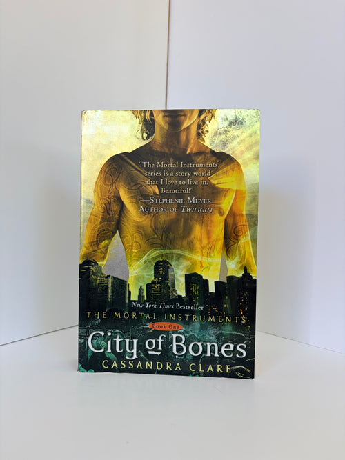 City of Bones (The Mortal Instruments #1) by Cassandra Clare (2008, First edition)