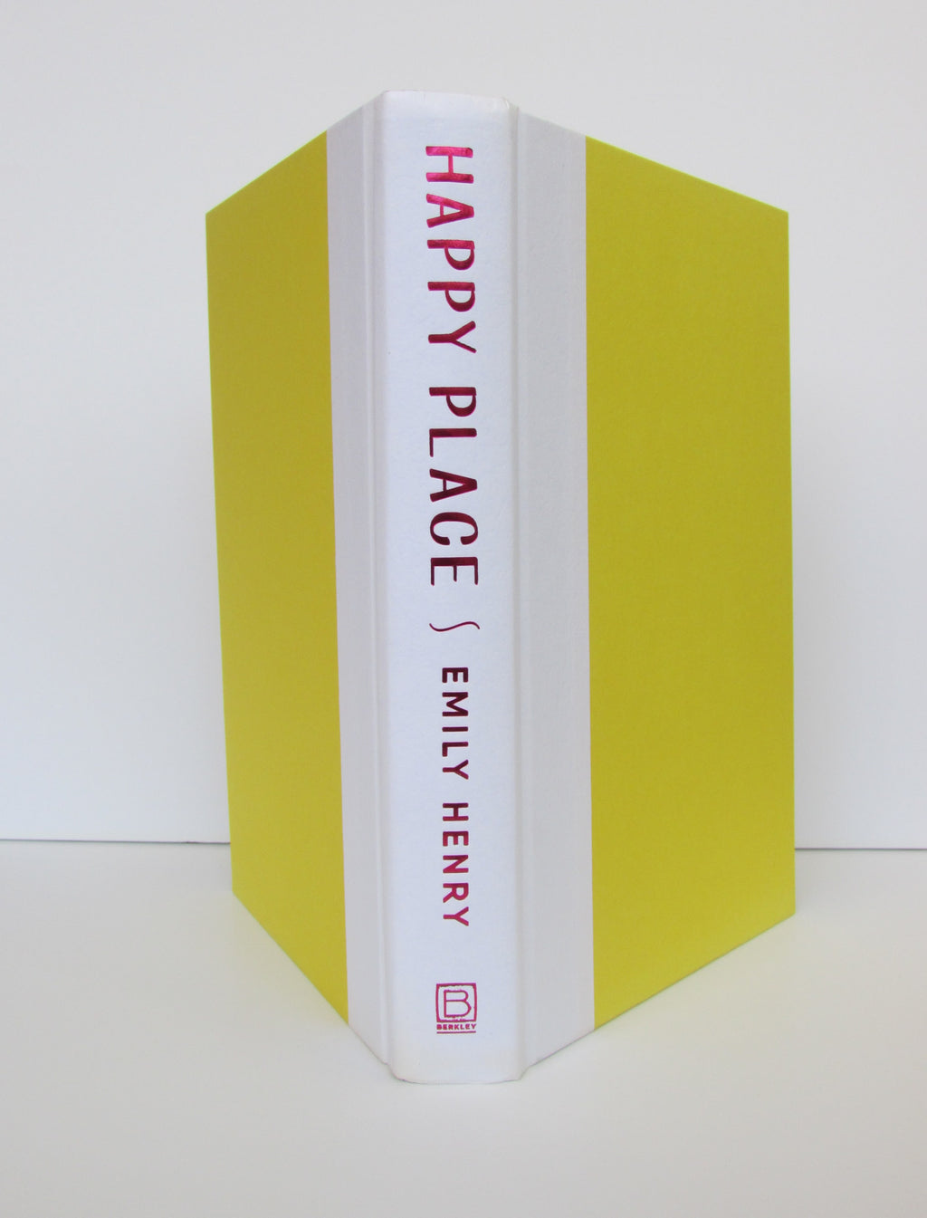 Happy Place by Emily Henry (2023, First Edition, Hardcover)
